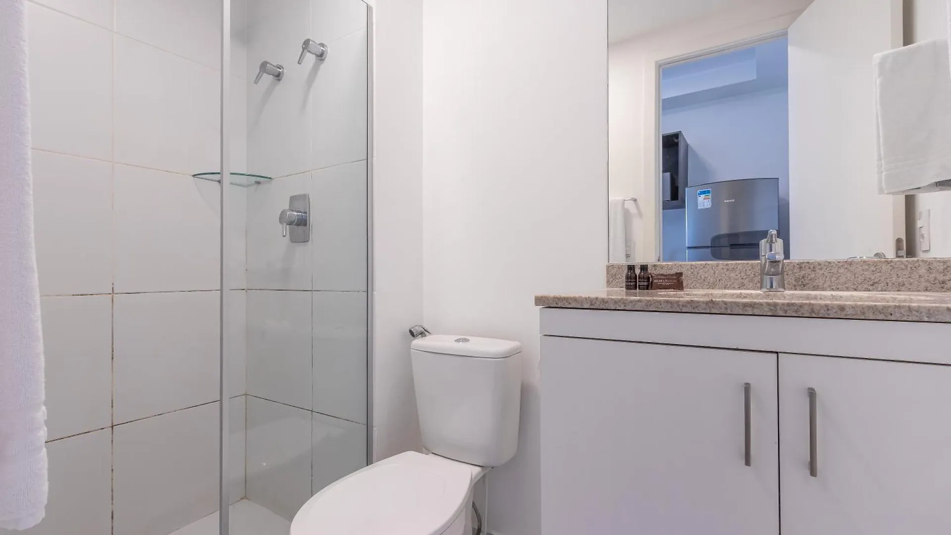 Predio Completo Com Piscina Perto De Estacao De Metro No Centro De Sao Paulo - Setin Downtown Praca Da Se Apartment Brazil