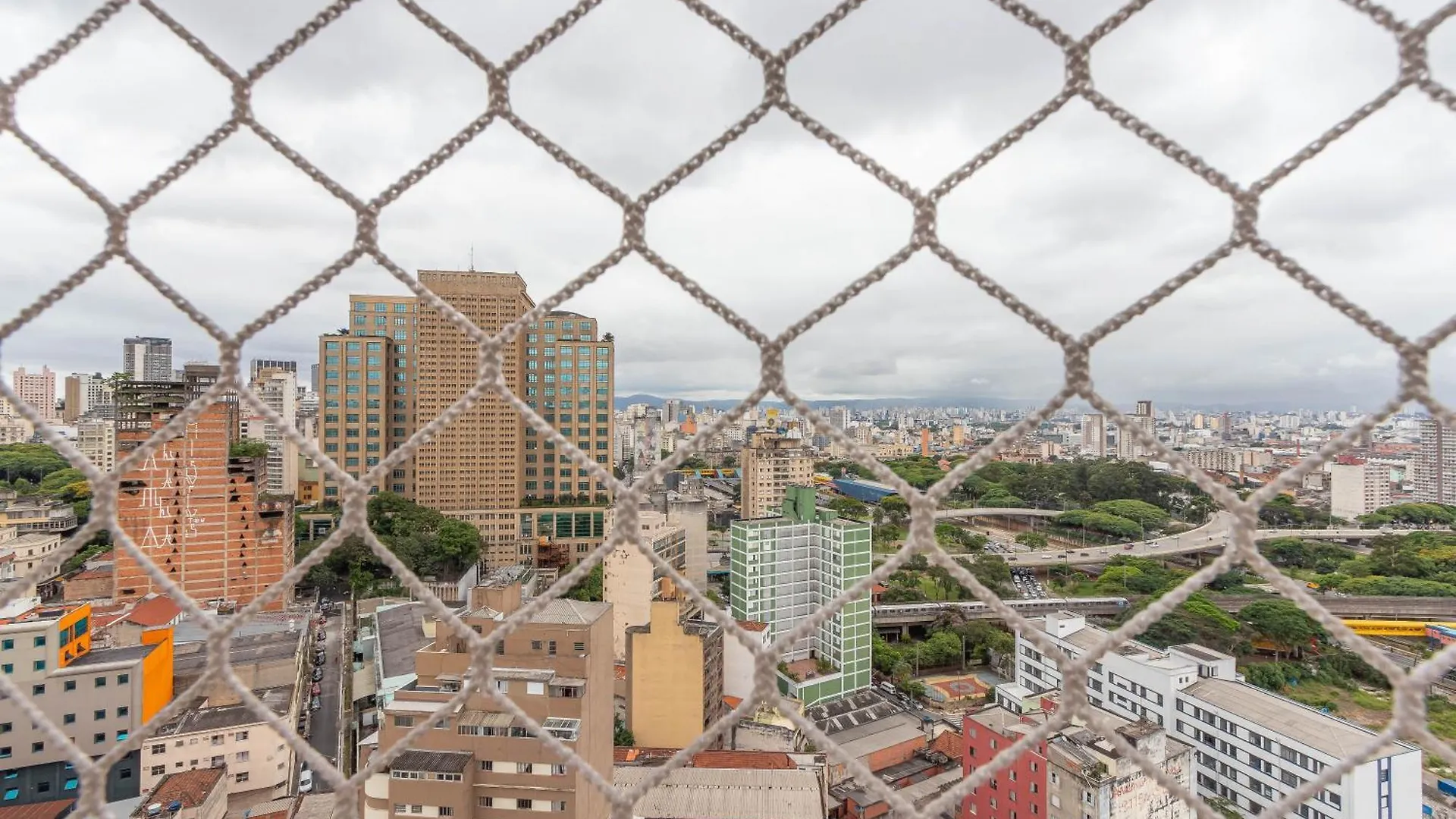 Predio Completo Com Piscina Perto De Estacao De Metro No Centro De Sao Paulo - Setin Downtown Praca Da Se 아파트
